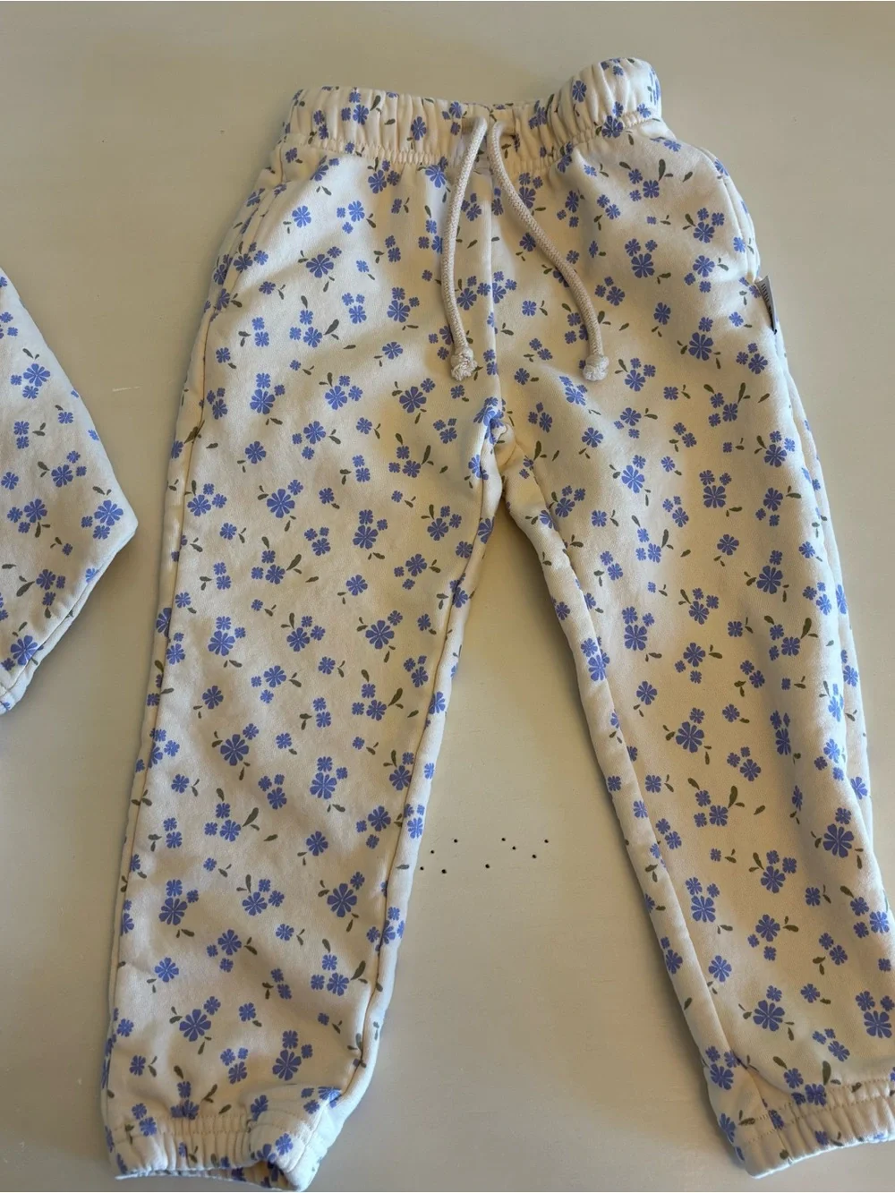 Little Wedgies vintage joggers - blue floral size 3